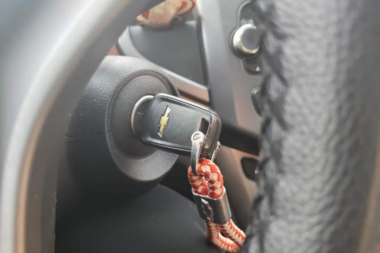 Used Chevrolet Aveo Sonic 2011 Hatchback 1.6L MT SX
