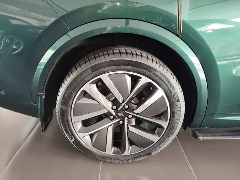 Used Li Auto L9 2023 Pro Model — 25