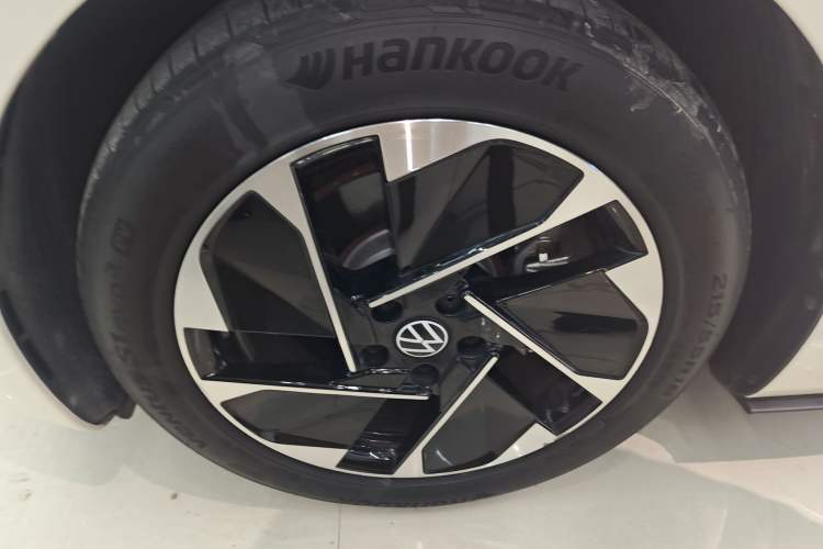 Used Volkswagen ID.3 2023 Pure Smart Edition Left Front Wheel Hub