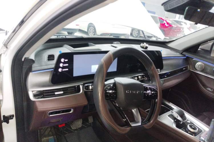 Used Chery Tiggo 8 PRO 2024 Champion Edition 390T Two-Wheel Drive Peak Version 5 Seats