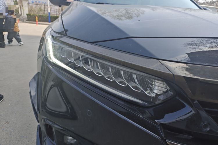 Used Honda Accord 2022 260TURBO Phantom Night · Prestige Edition Right Front Headlight