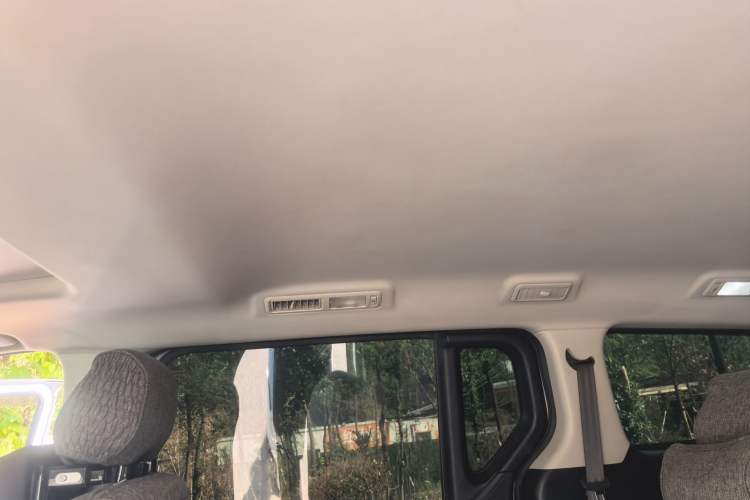 Used SAIC MAXUS G20 2020 2.0T Gasoline Automatic Luxury Edition Headliner