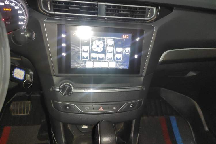 Used Peugeot 408 2016 1.6T Automatic Luxury Edition Audio And AC Panel
