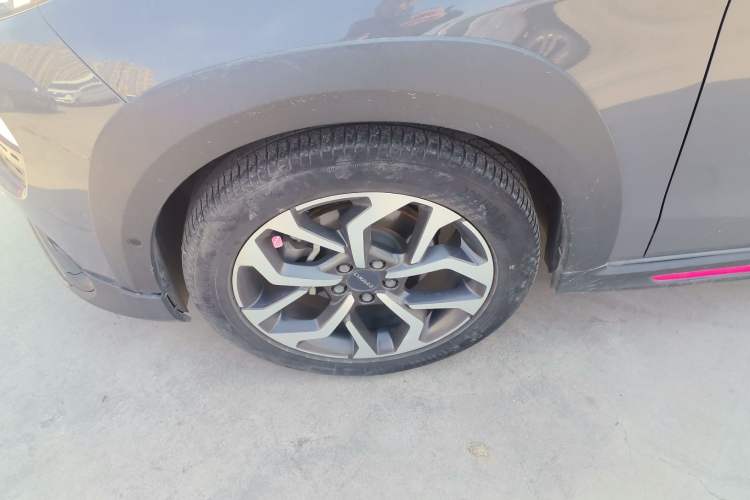 Used Lynk & Co 02 2019 1.5T DCT Two-Wheel Drive Pro Edition China VI Standard