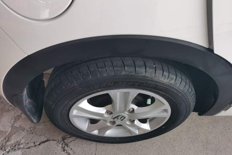 Used Baojun 310 2016 1.2L manual Comfort trim level
