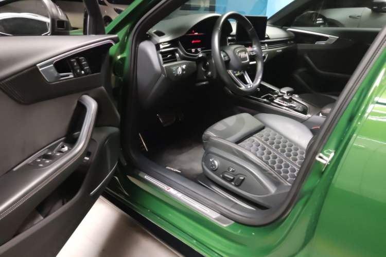 Used Audi RS 4 2020 RS 4 2.9T Avant Interior 3