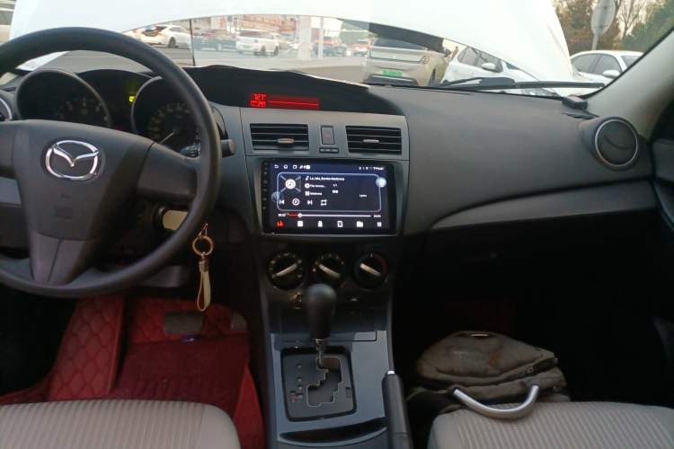 Used Mazda 3 2015 Sedan 1.6L Automatic Comfort Model Audio And AC Panel