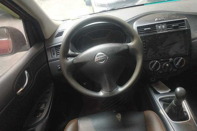 Used Nissan Tiida 2011 1.6L Manual Comfort Edition Steering Wheel
