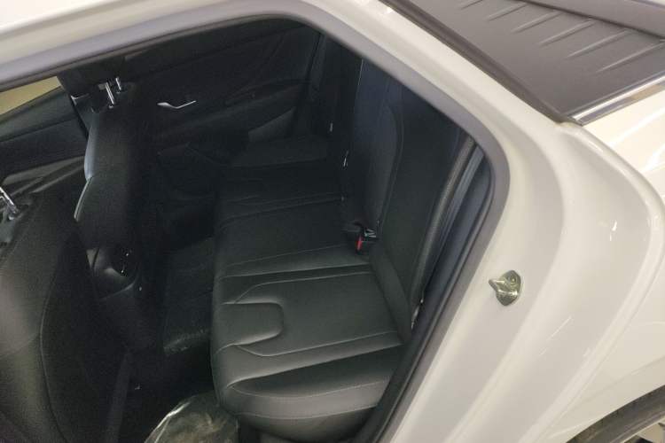 Used Hyundai Elantra 2022 1.5L CVT LUX Prestige Edition