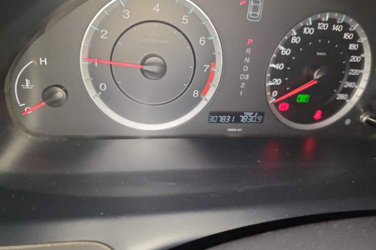 Used Honda Accord 2012 2.0L SE Odometer Close Up