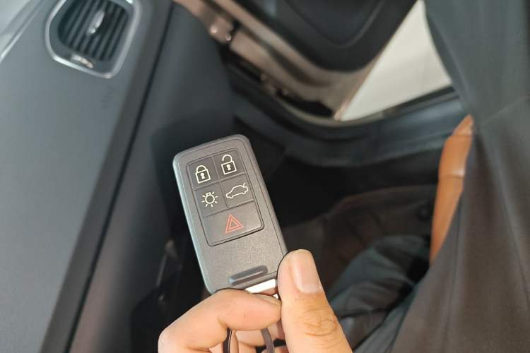 Used Volvo V60 2017 T5 Zhiya Edition China V Standard