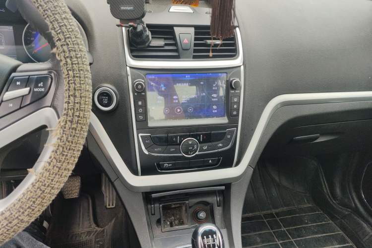 Used Geely Auto Emgrand 2016 Sedan 1.5L Manual Upward Edition
