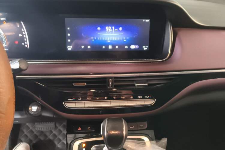 Used GAC Trumpchi M6 2023 PRO 270T DCT Luxury Edition
