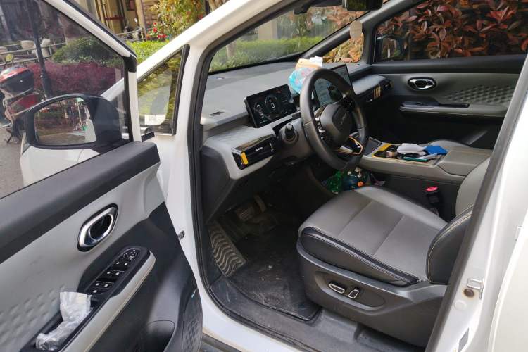 Used AION Y 2021 70 Enjoyment Tech Edition
