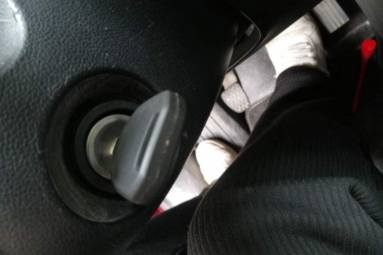 Used MG ZS 2017 1.5L Manual Deluxe Internet Edition Vehicle Key