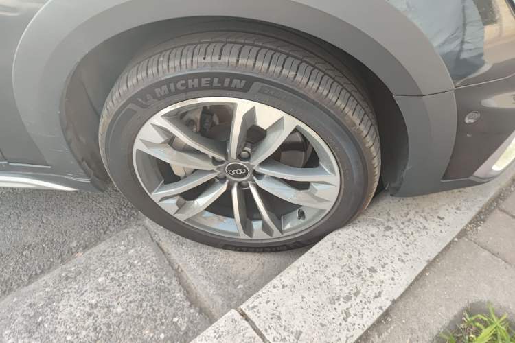 Used Audi A4 2022 allroad quattro