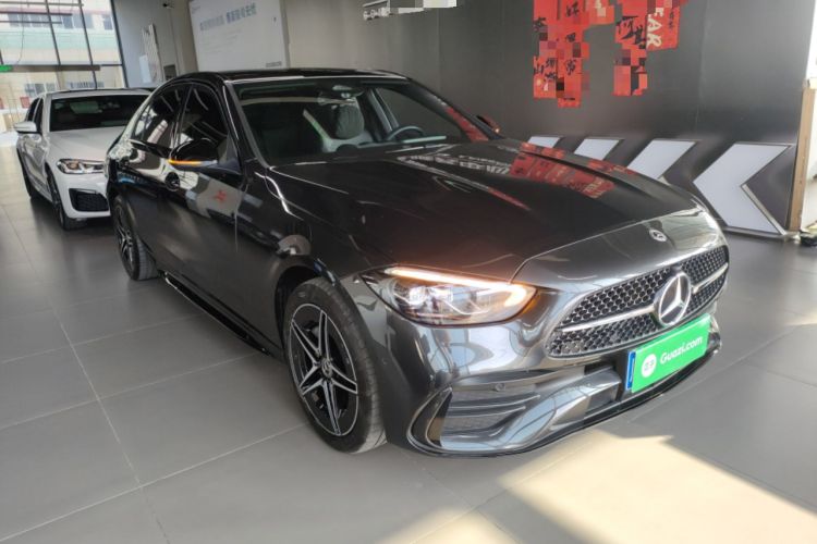 Used Mercedes-Benz C-Class 2023 Restyled C 260 L Night Edition Sports Version Front Right 45 Deg