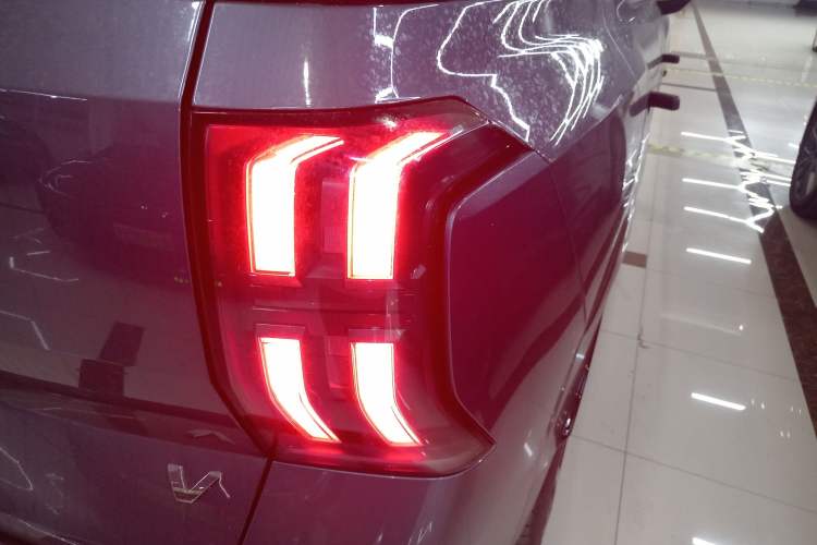 Used AION V 2024 Aion Tyrannosaurus 650 LiDAR Edition
