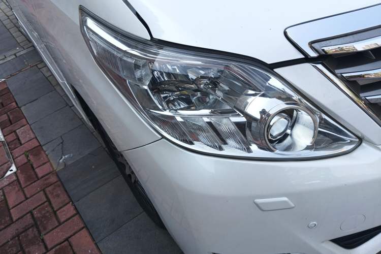 Used Toyota Alphard 2012 3.5L Luxury Edition Right Front Headlight