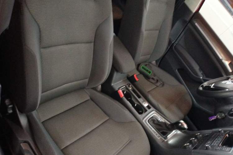 Used Volkswagen Golf 2015 1.6L Automatic Comfort Model
