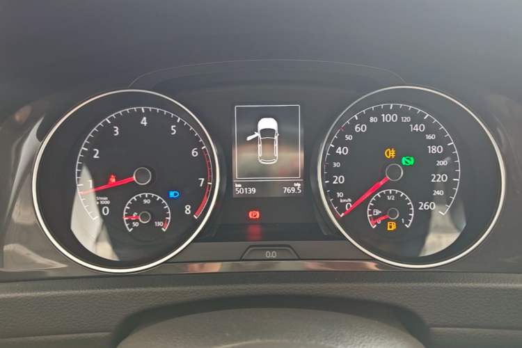 Used Volkswagen Golf 2019 280TSI DSG Comfort Version China VI Standard Instrument Cluster