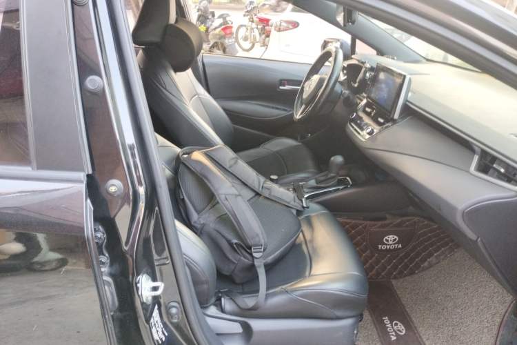 Used Toyota Levin 2021 185T CVT Luxury Edition Right Front Seat