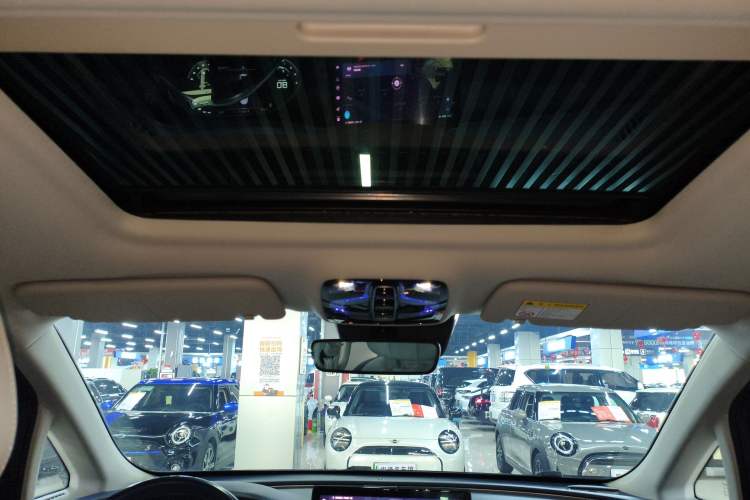 Used Roewe iMAX8 2021 400TGI Supreme Series Prestige Edition