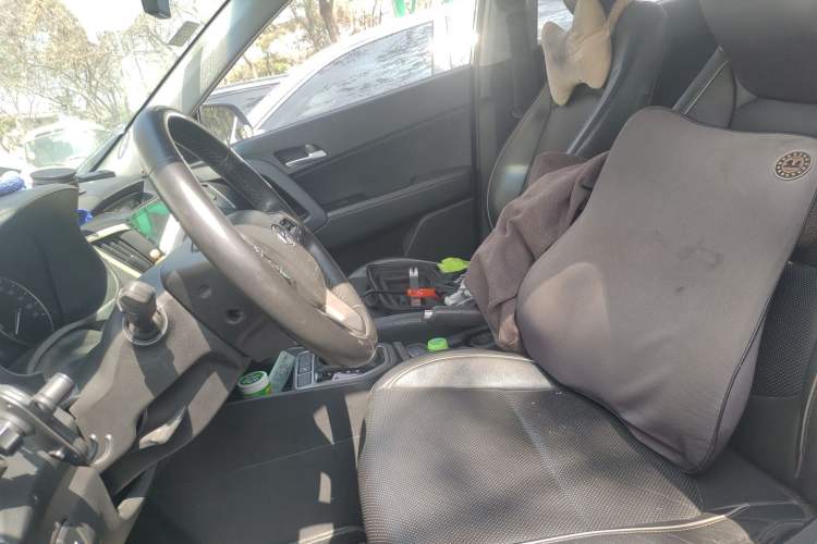 Used Hyundai ix25 2016 1.6T Dual-Clutch Two-Wheel Drive Smart GLS Model
