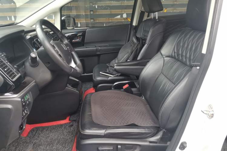 Used Honda Elysion 2019 2.0L Hybrid Luxury Edition
