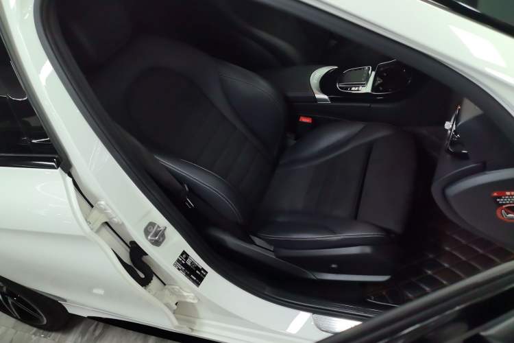 Used Mercedes-Benz C-Class 2020 Restyled C 260 Sport Edition Right Front Seat