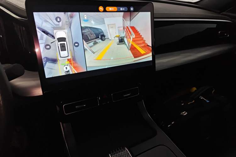 Used GAC Trumpchi GS8 2022 Flagship Series 2.0 TGDI Four-Wheel Drive Luxury Smart Connectivity Version (7 Seats)
