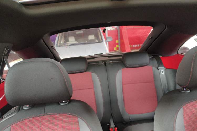 Used Volkswagen Beetle 2014 1.2TSI Comfort Model Headliner