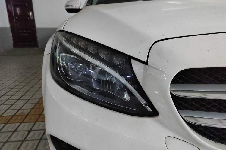 Used Mercedes-Benz C-Class 2015 Restyled C 180 L Sport Edition Right Front Headlight