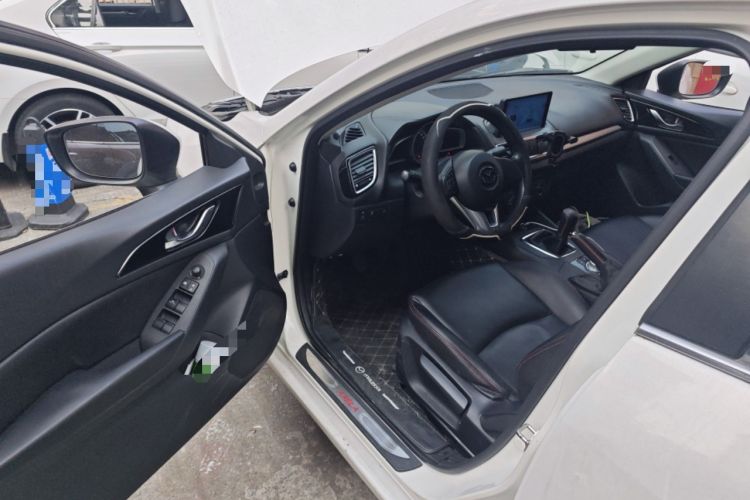 Used Mazda 3 Axela 2016 Sedan 1.5L Manual Comfort Model Driver Seat