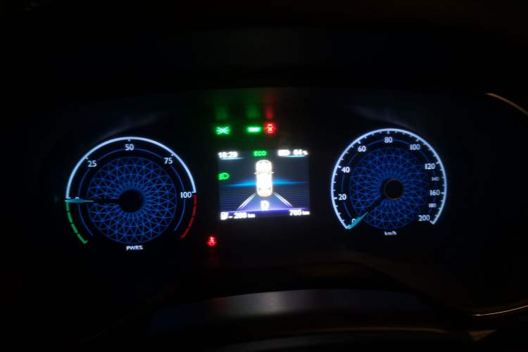 Used Hongqi E-QM5 2025 500km Range Commuter Version
