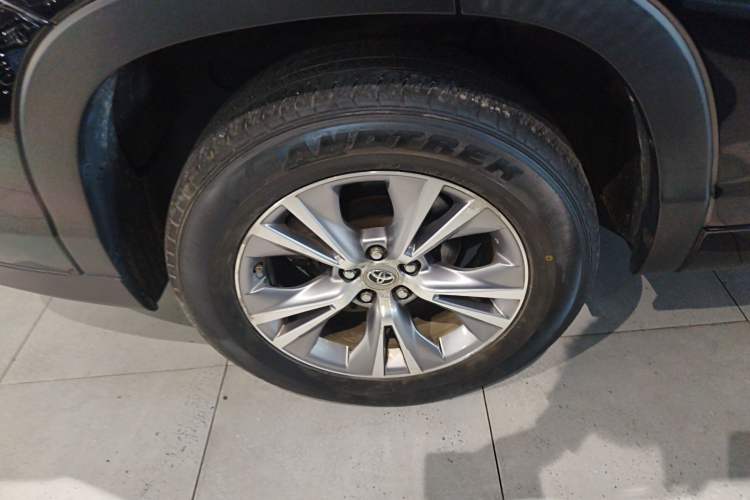 Used Toyota Highlander 2015 2.0T Two-Wheel Drive Elite Edition 7 Seats