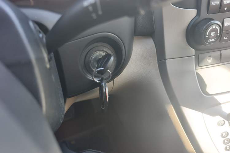 Used Kia VQ 2011 2.7 Luxury Edition