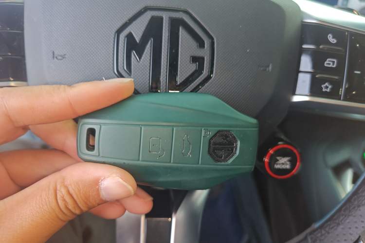 Used MG 7 2023 2.0T Automatic Trophy+ Ignition Glory Edition