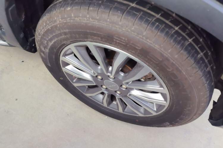 Used Haval H6 2015 Sport Edition 1.5T Automatic Two-Wheel Drive Luxury Model