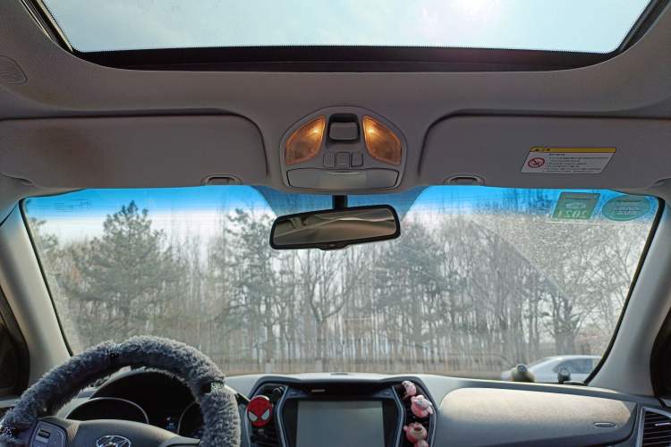 Used Hyundai Santa Fe 2013 2.4L Automatic Two-Wheel Drive Smart Version