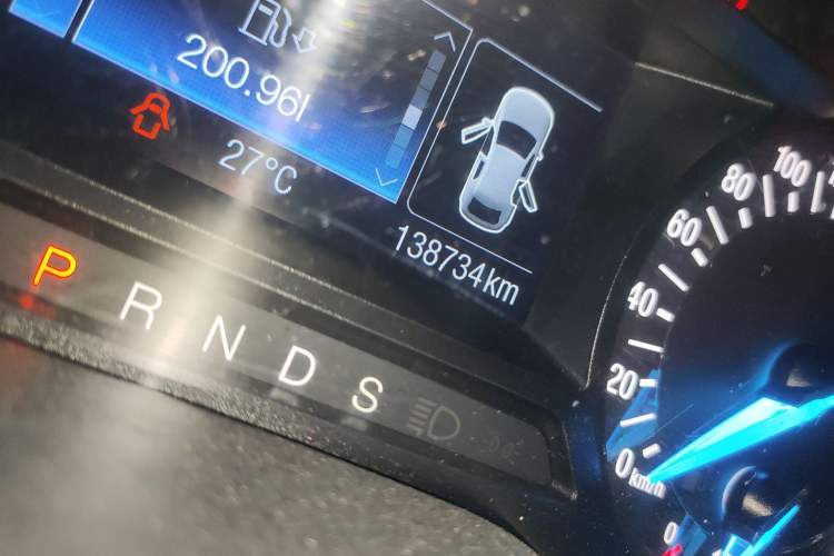 Used Ford Mondeo 2013 1.5L GTDi180 Fashion Edition Odometer Close Up