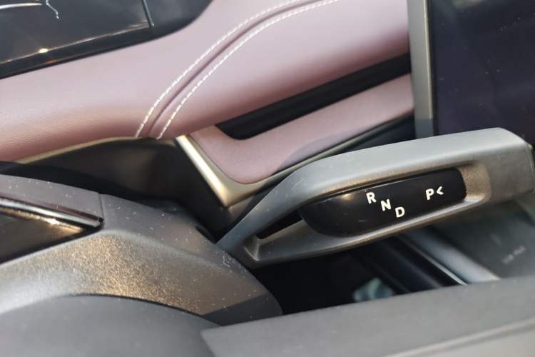 Used Xiaomi Auto SU7 2024 Rear-Drive Ultra-Long Range Advanced Pro-Level Intelligent Driving Version
