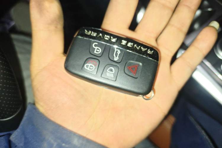 Used Land Rover Range Rover Sport 2015 3.0 SC V6 HSE DYNAMIC
