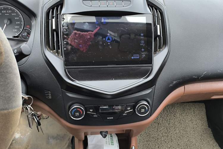 Used Geely Auto Diamond 2017 1.5L Manual Value-Added Model Audio And AC Panel