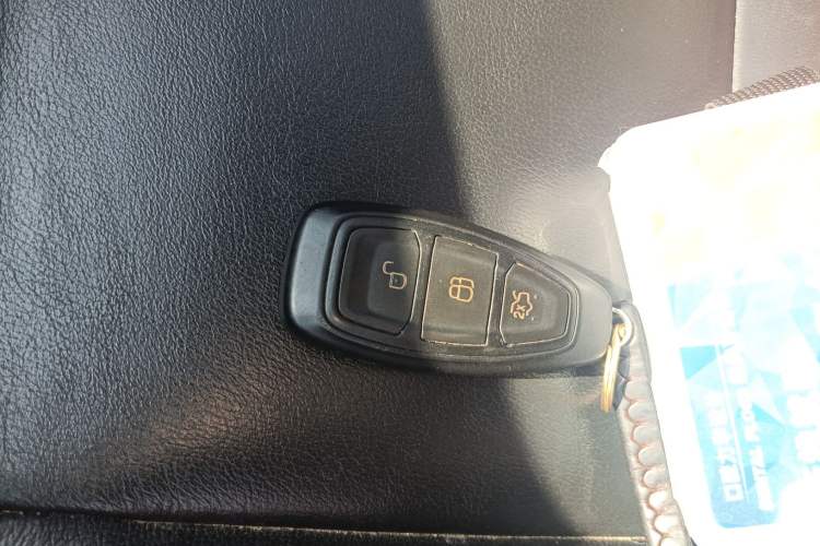 Used Ford Kuga 2015 1.5L GTDi Four-Wheel-Drive Elite Model