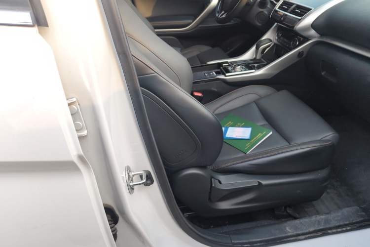 Used Mitsubishi Eclipse Cross 2021 1.5T CVT Two-Wheel Drive Belief Edition
