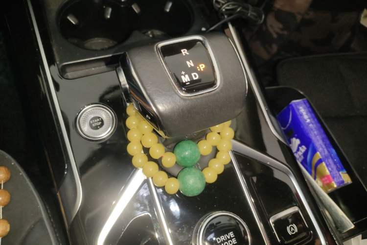 Used Hongqi HS5 2022 Facelifted Version 2.0T Smart Connect Flagship All-Wheel-Drive Edition
