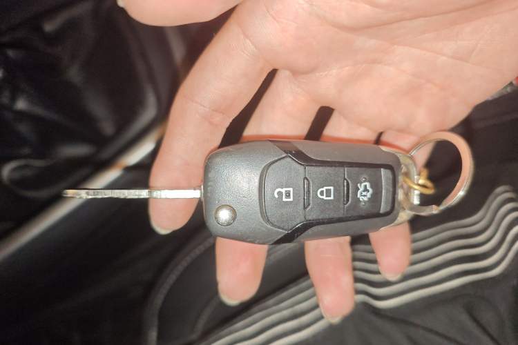 Used Ford Escort 2015 1.5L Manual Fashion Edition Vehicle Key