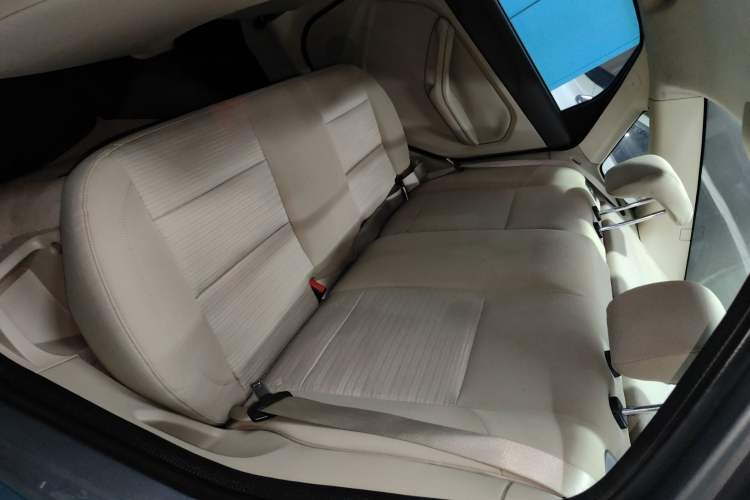 Used Ford Focus 2013 Sedan Classic 1.8L Manual Base Model