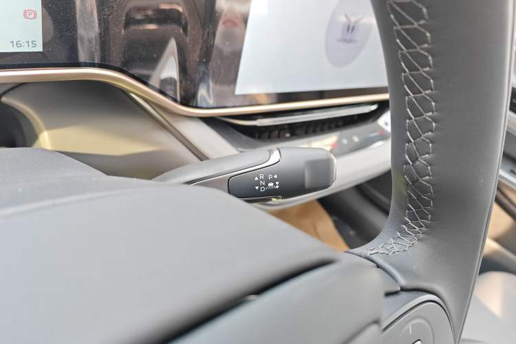 Used Hongqi EH7 2025 600 Smart Selection Edition
